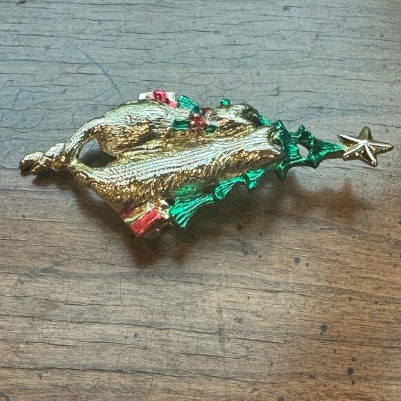 Vintage Cats Christmas Tree Brooch Pin Gold Tone Cat Lady Signed Holiday Jewelry - Picture 3 of 13